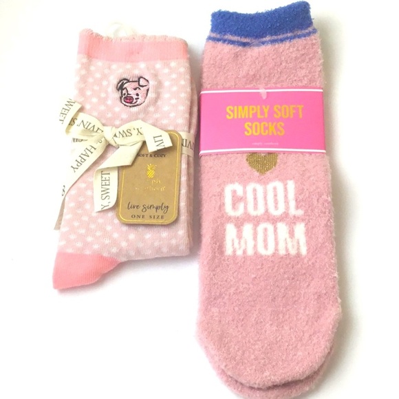 Simply Southern soft and cozy socks Mothers Day gift - Picture 1 of 5